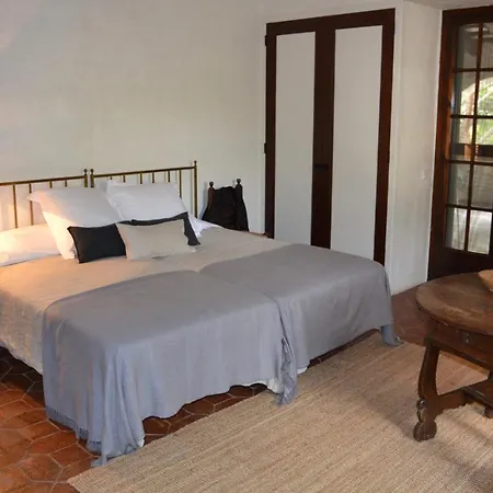 Mas Peirot Sitges * كونيت